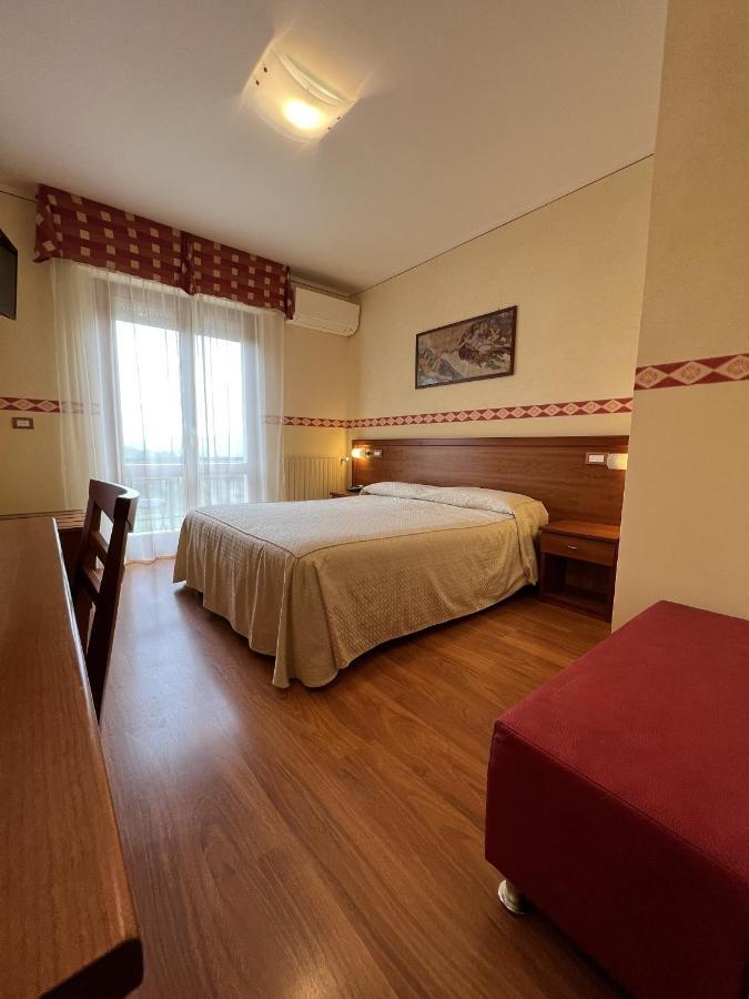 Viole Country Hotel Assisi Exterior foto